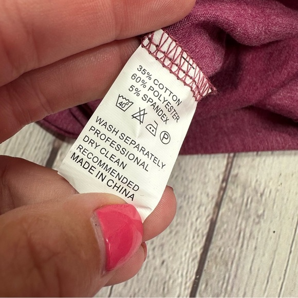 NWT boutique Women's Casual Maroon tee shirt tunic Top twist knot hem - Picture 5 of 12